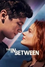 Arada Bir Yerde Poster